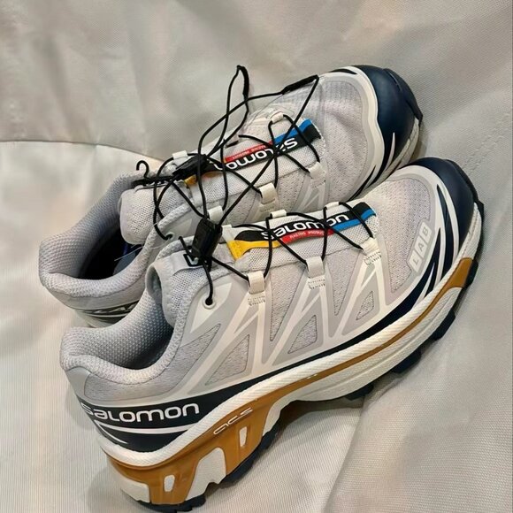 Salomon White and Black Sneakers - Picture 4 of 5
